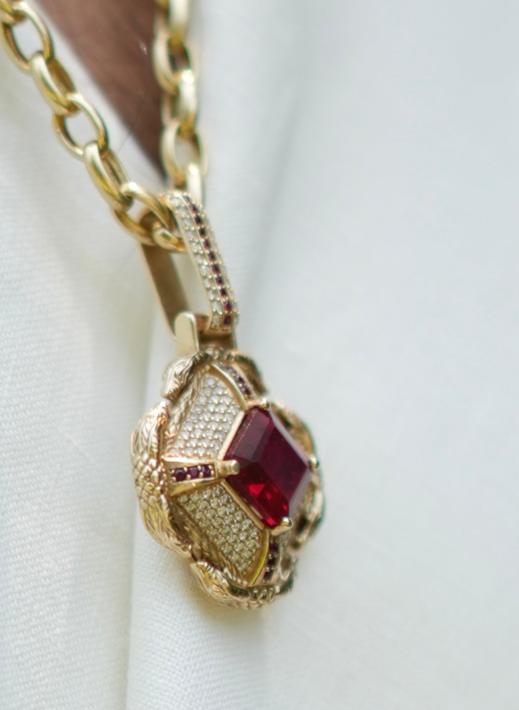 Ouro Ruby Pendant